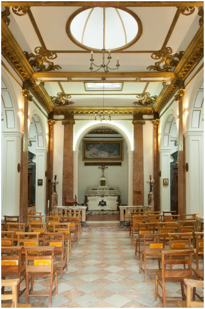 Interior of Our Lady of Sorrows, Eton